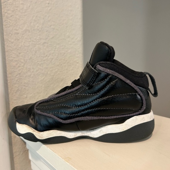 Nike Air Jordan Pro Strong Toddler Shoes Size 9C Black Sneakers DC7910-002 - Picture 5 of 9